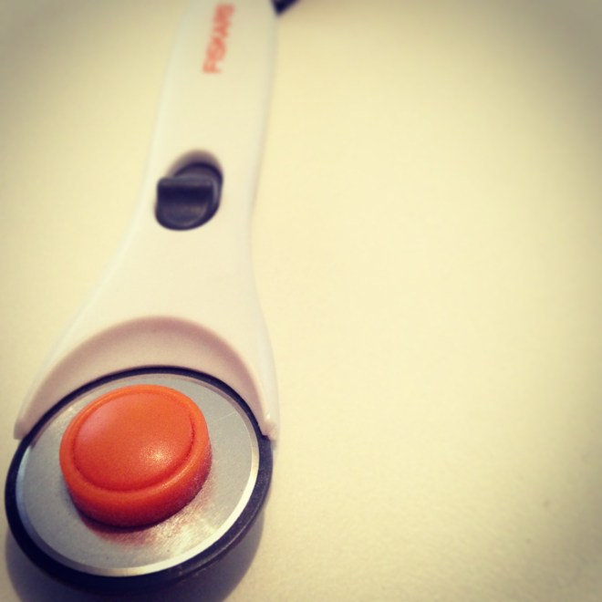 Fiskars 28mm Classic Stick Rotary Cutter